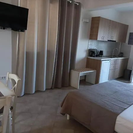 Palaiokastro View Apartman *