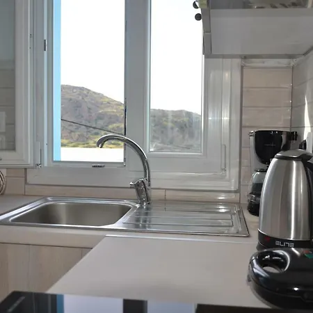 Palaiokastro View Apartman